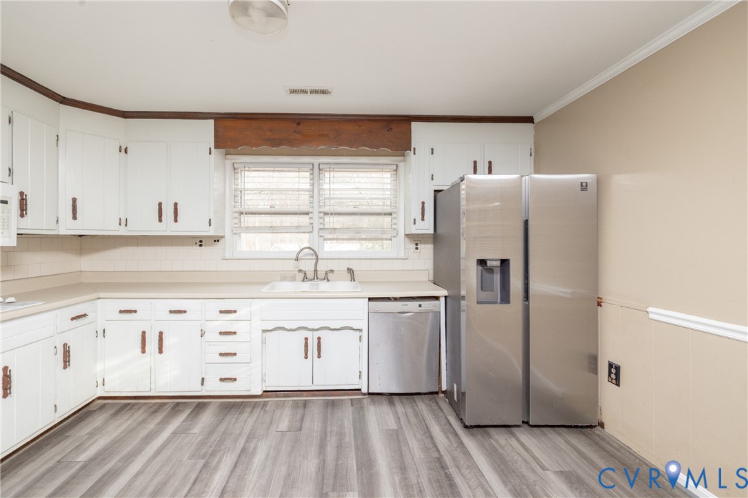 4613 Tatum Road Disputanta, VA 23842 - Photo 9 of 48