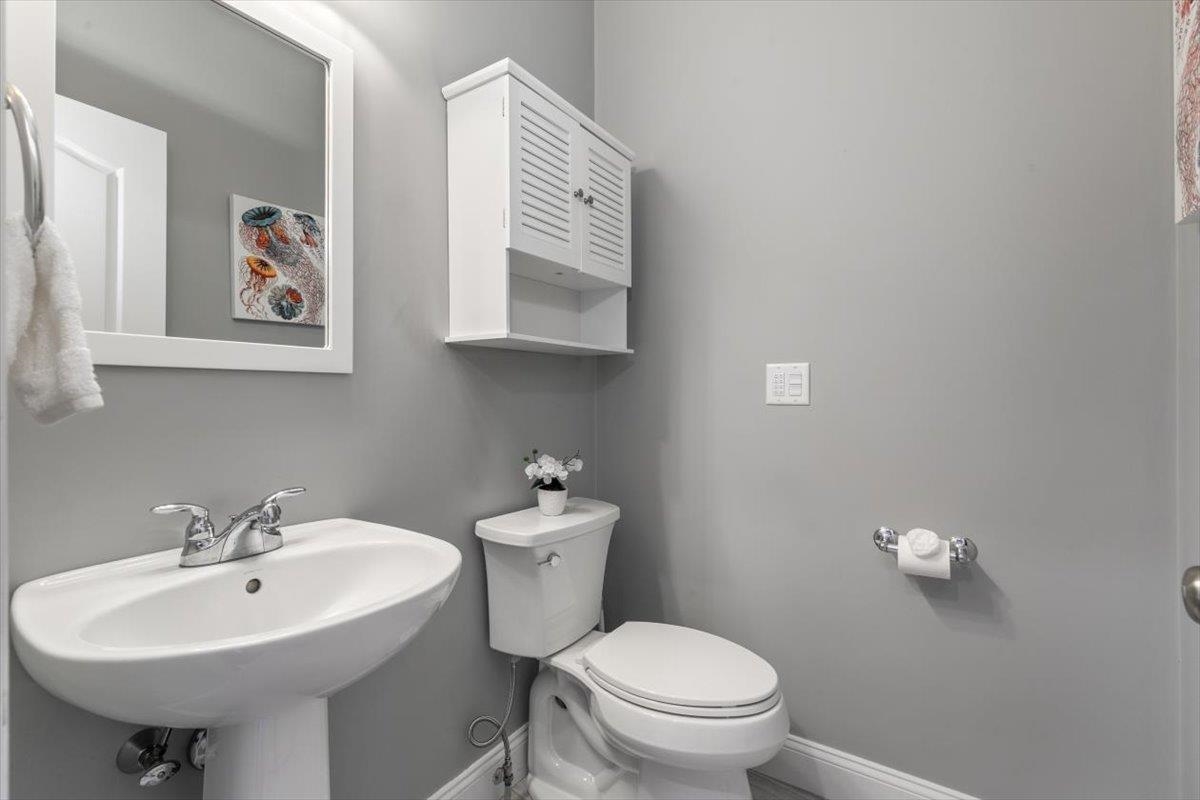 48 Marblehead Road Windham, NH 03087 - Photo 25 of 50