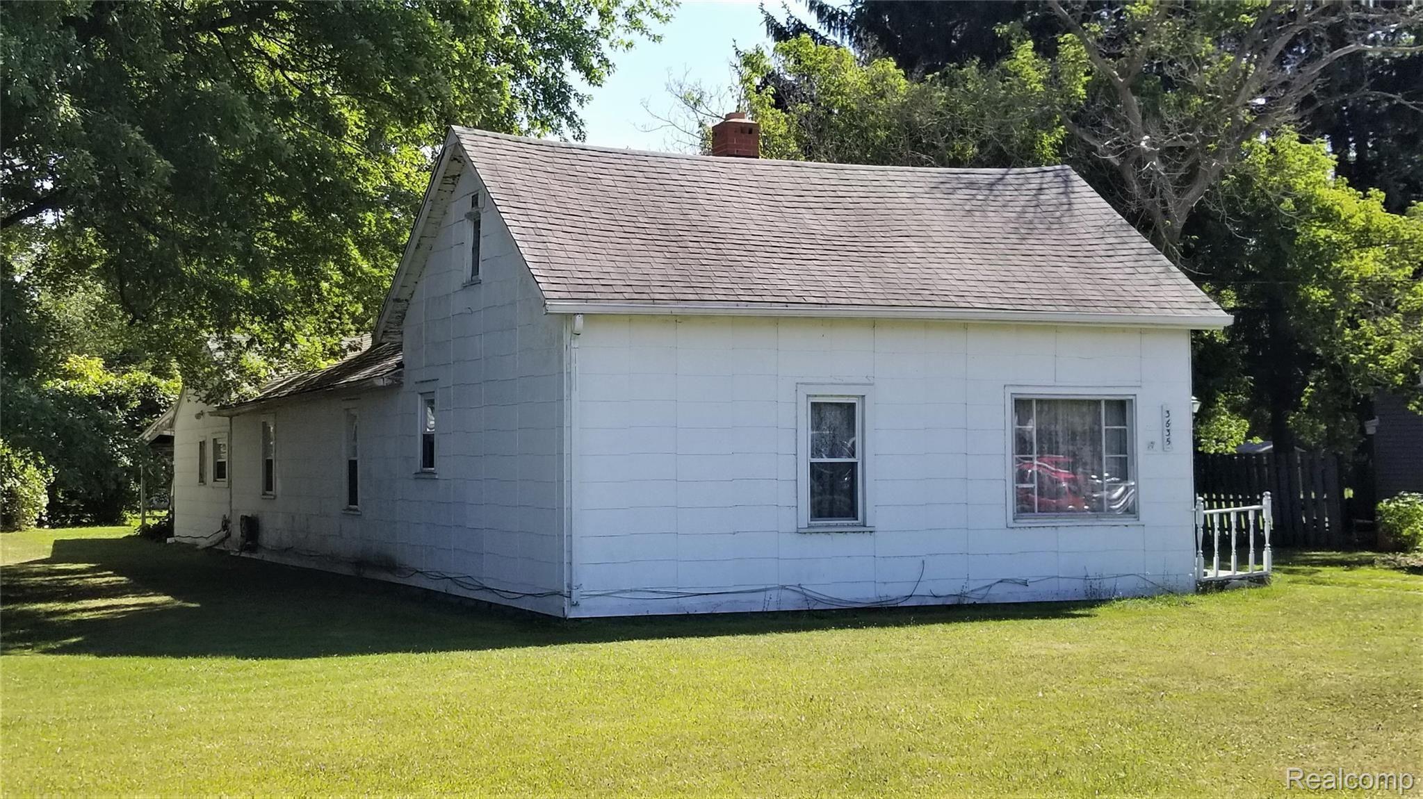 3635 Lapeer Road Port Huron, MI 48060 - Photo 1 of 20 main photo.jpg