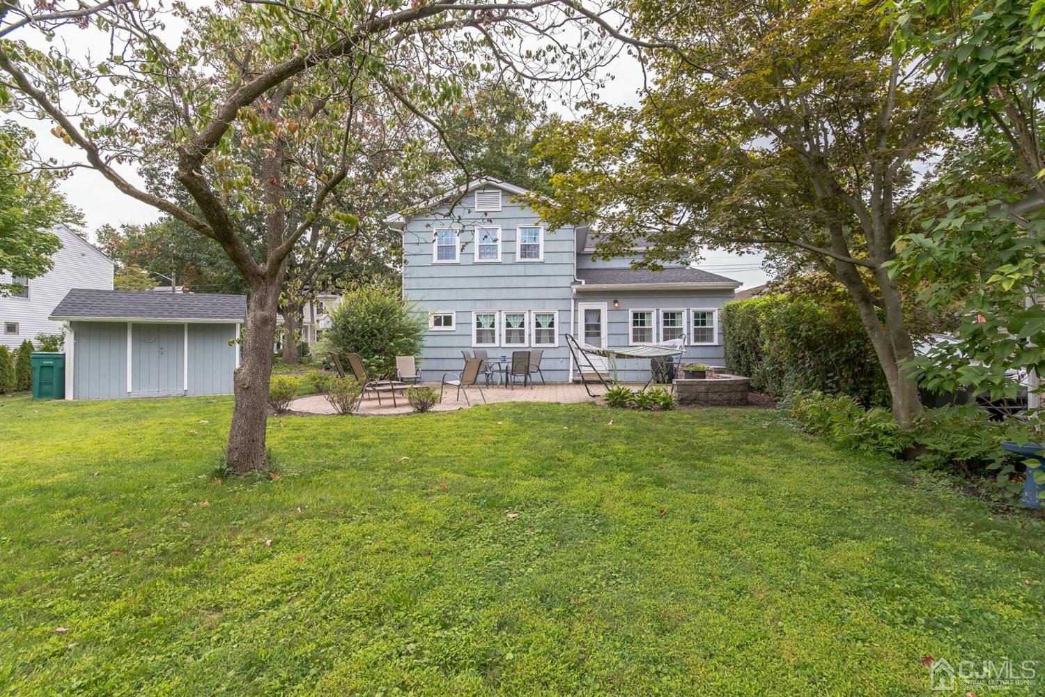 11 Station Road Cranbury, NJ 08512 - Photo 25 of 26 a house view with a garden space