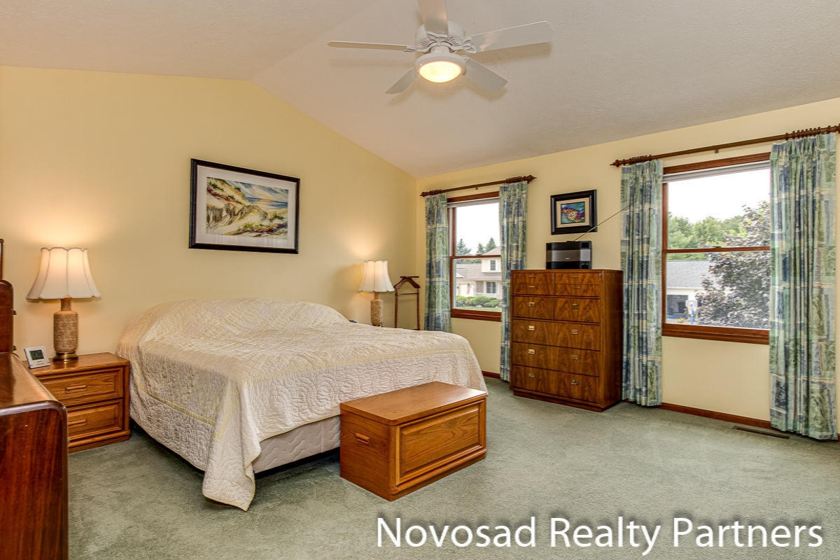 1728 Riva Ridge Drive Southeast Grand Rapids, MI 49546 - Photo 14 of 29 Master Bedroom