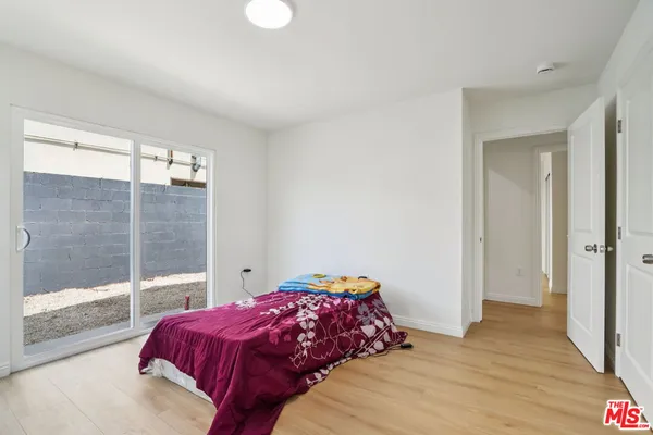 $1,038,800 | 227 West 41st Street, Los Angeles, CA 90037