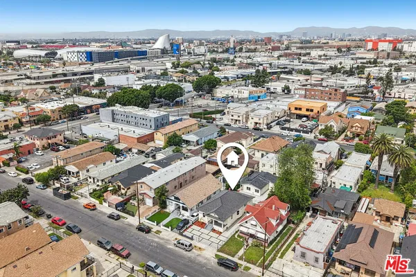 $1,038,800 | 227 West 41st Street, Los Angeles, CA 90037