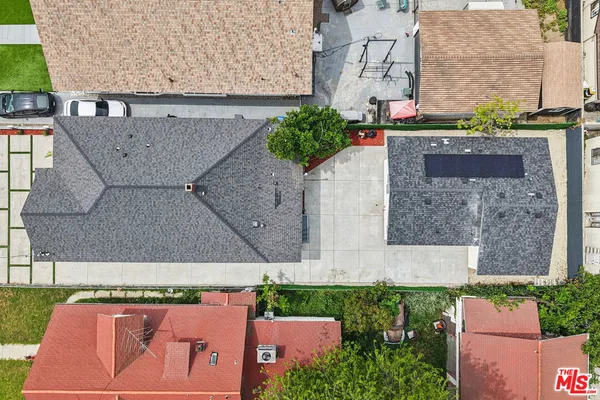 $1,038,800 | 227 West 41st Street, Los Angeles, CA 90037