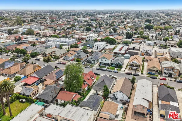$1,038,800 | 227 West 41st Street, Los Angeles, CA 90037