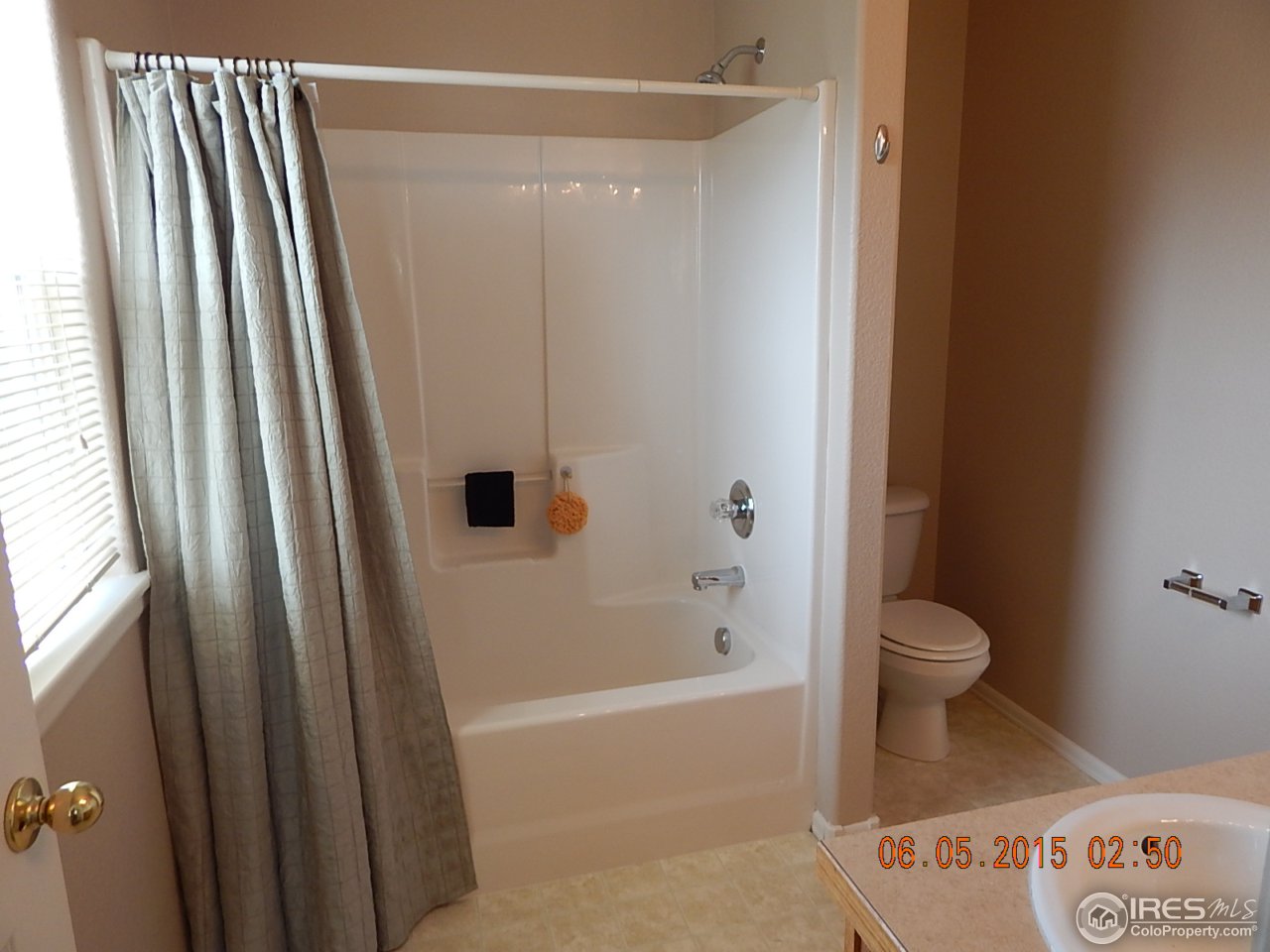 8406 18th St Road Greeley, CO 80634 - Photo 9 of 20 master bath 1