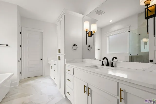 $449,000 | 1148 Ivy Street, Denham Springs, LA 70726