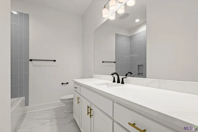 $449,000 | 1148 Ivy Street, Denham Springs, LA 70726