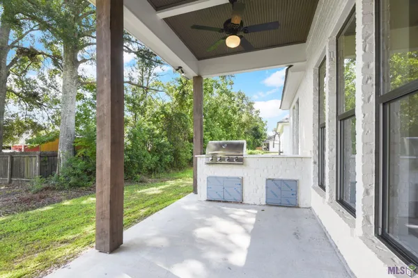 $449,000 | 1148 Ivy Street, Denham Springs, LA 70726