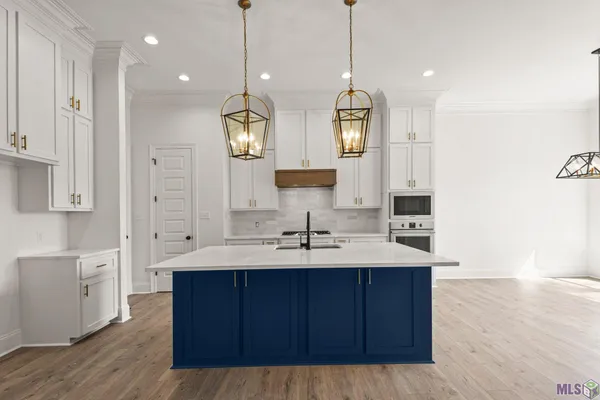 $449,000 | 1148 Ivy Street, Denham Springs, LA 70726
