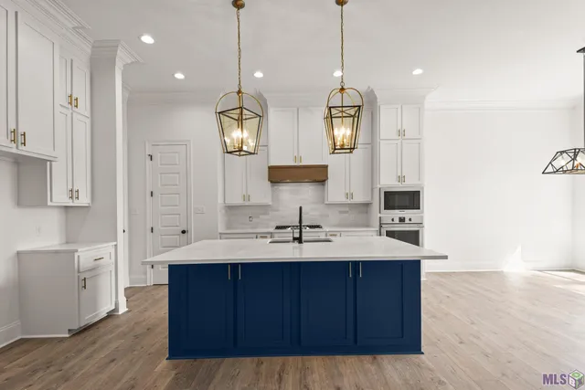 $449,000 | 1148 Ivy Street, Denham Springs, LA 70726