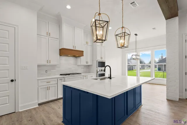 $449,000 | 1148 Ivy Street, Denham Springs, LA 70726