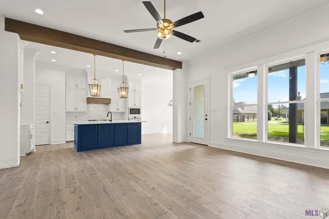 $449,000 | 1148 Ivy Street, Denham Springs, LA 70726