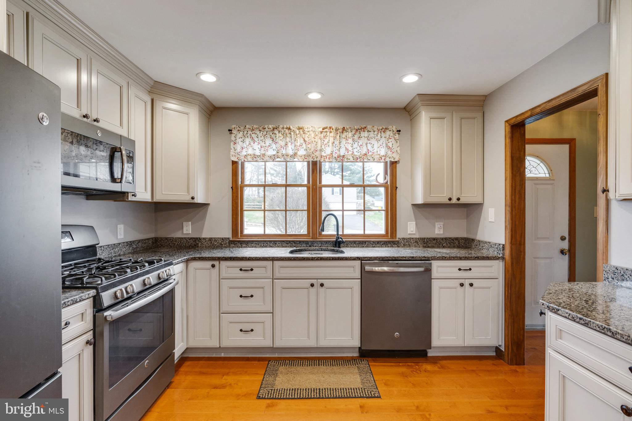 203 Preston Road Flourtown, PA 19031 - Photo 4 of 17 Gallery Image 4