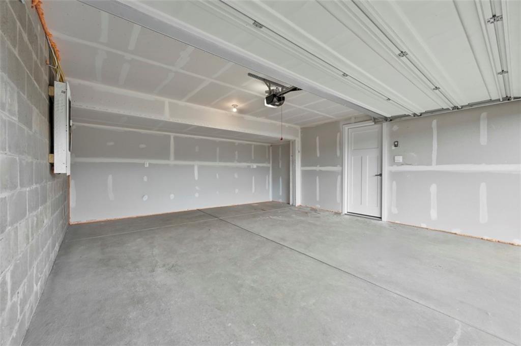 1245 Bedford Road, Unit 2083A North Huntingdon, PA 15642 - Photo 17 of 48