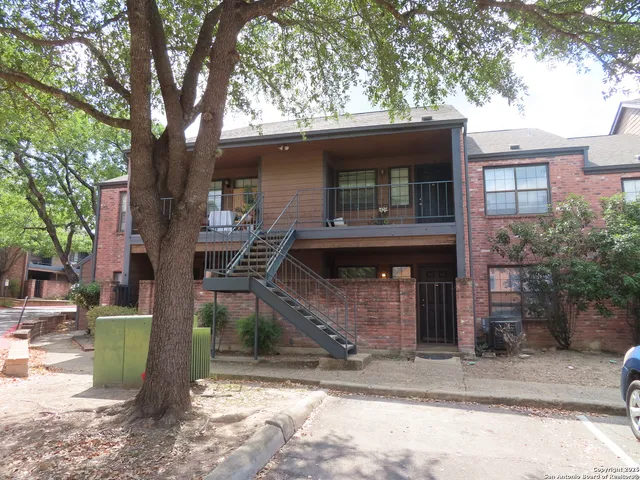 a view of front door of house