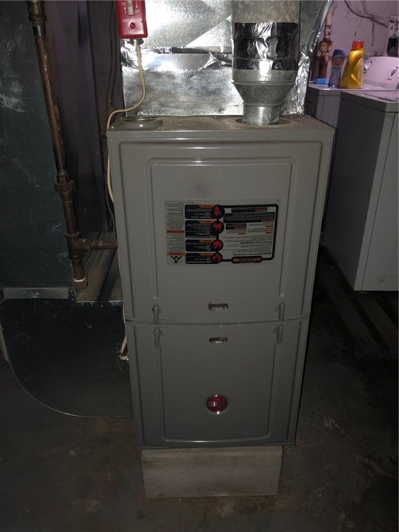 140 Villa Street Rochester, NY 14606 - Photo 9 of 10