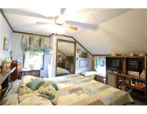 335-337 Shady Road Smithfield, PA 15478 - Photo 12 of 18 Bedroom. Guest House