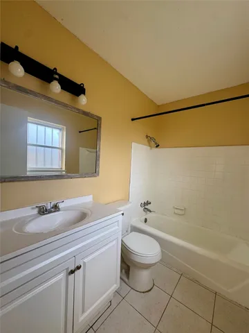 $2,300 | 8418 Hazen Street, Houston, TX 77036