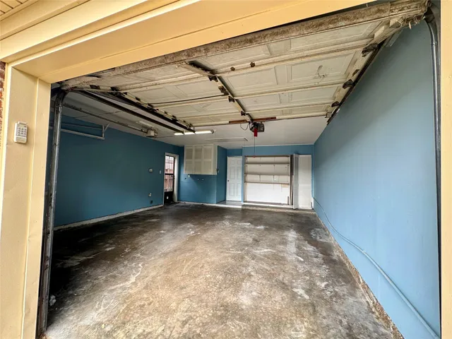 $2,300 | 8418 Hazen Street, Houston, TX 77036