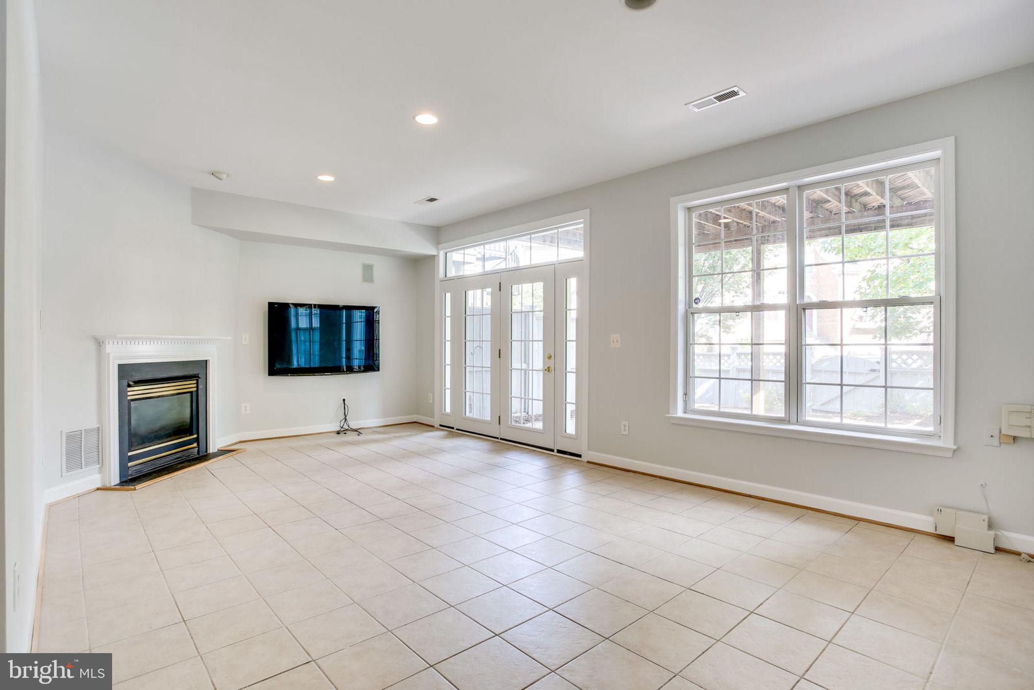 12170 Tryton Way Reston, VA 20190 - Photo 39 of 51