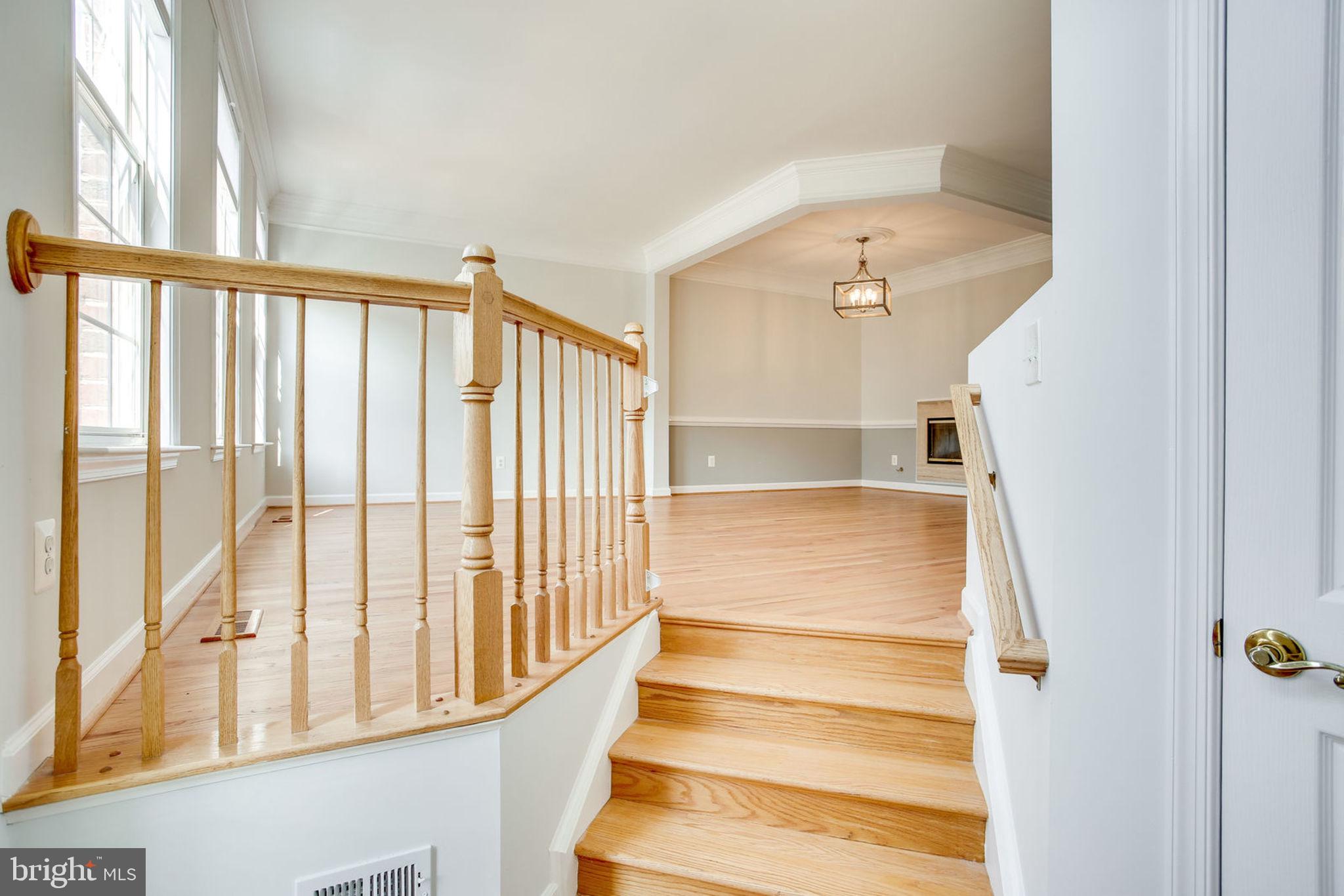 12170 Tryton Way Reston, VA 20190 - Photo 4 of 51