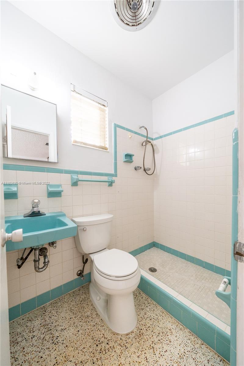 3675 Southwest 4th Street Miami, FL 33135 - Photo 10 of 13
