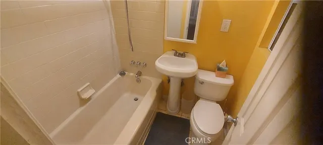 $2,795 | 2818-2818 South Bronson Avenue, Unit B, Los Angeles, CA 90018