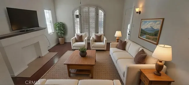 $2,795 | 2818-2818 South Bronson Avenue, Unit B, Los Angeles, CA 90018