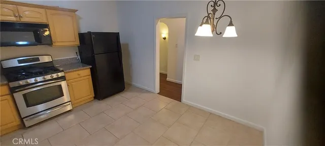 $2,795 | 2818-2818 South Bronson Avenue, Unit B, Los Angeles, CA 90018