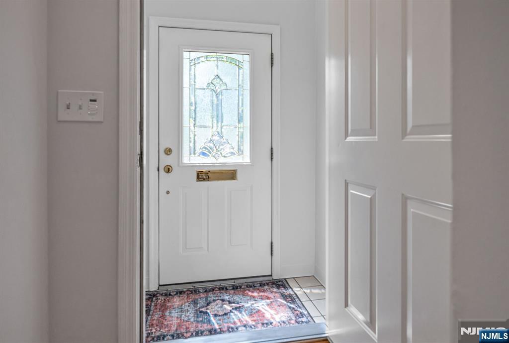 79 Highland Road Glen Rock, NJ 07452 - Photo 2 of 28