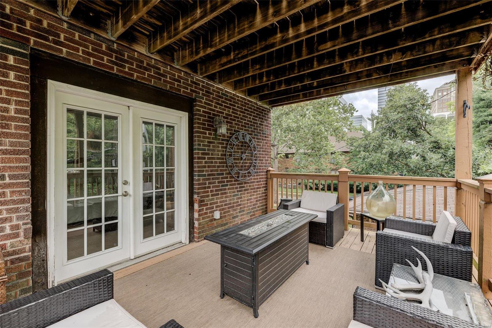 404 South Hanley Road, Unit 2S St. Louis, MO 63105 - Photo 18 of 25