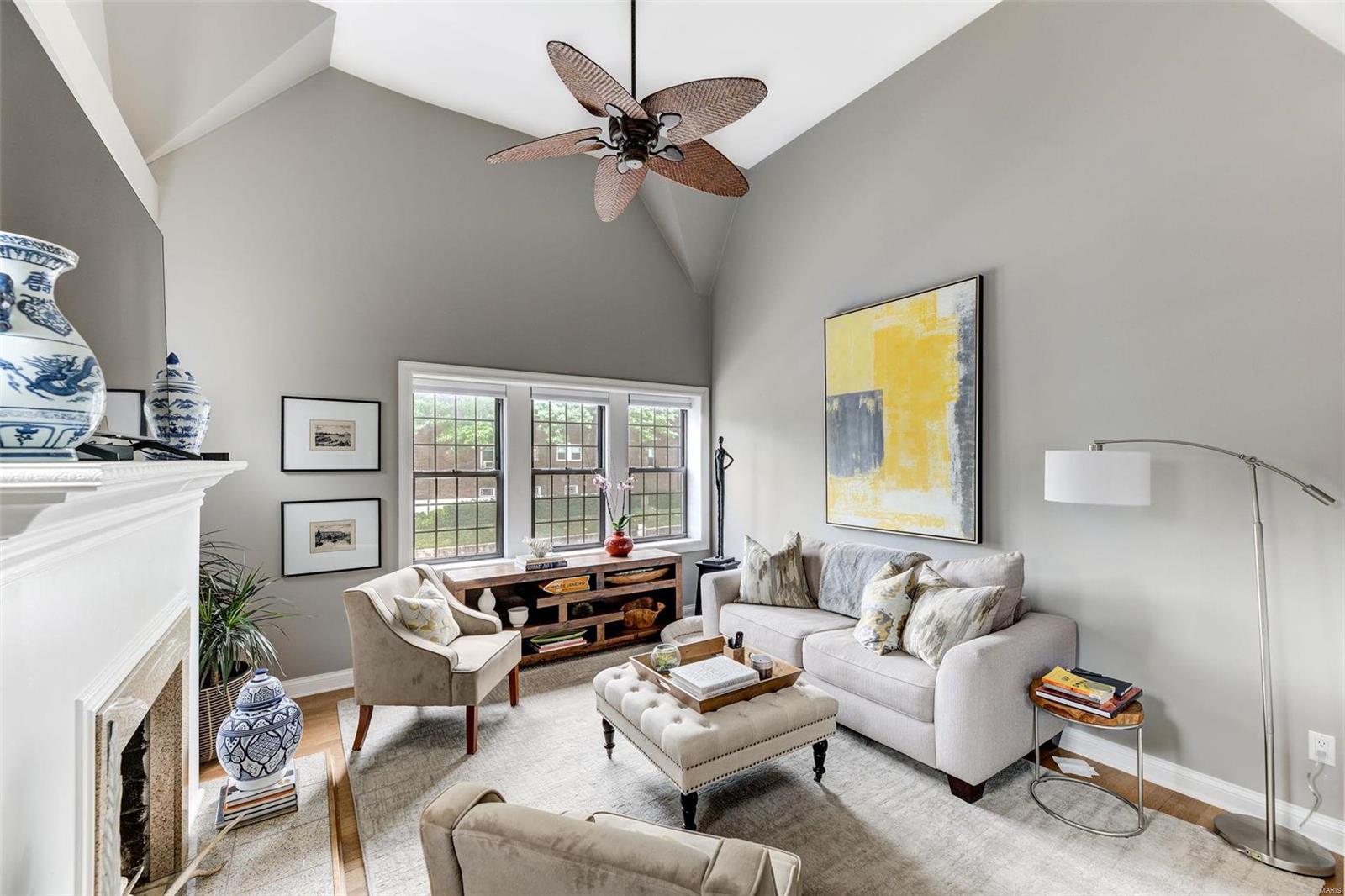 404 South Hanley Road, Unit 2S St. Louis, MO 63105 - Photo 4 of 25