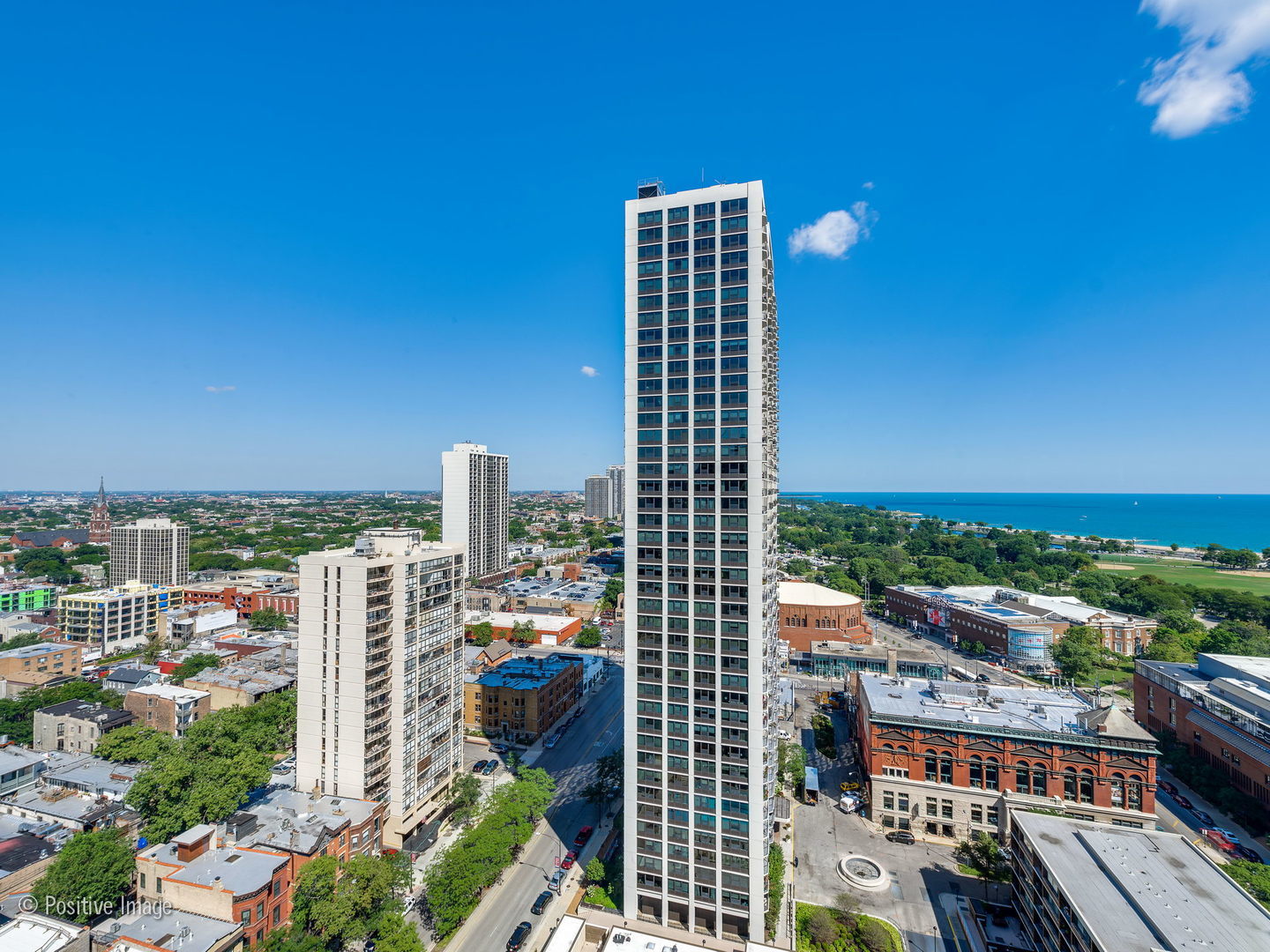 1455 North Sandburg Terrace, Unit 2901B Chicago, IL 60610 - Photo 27 of 42 a city view