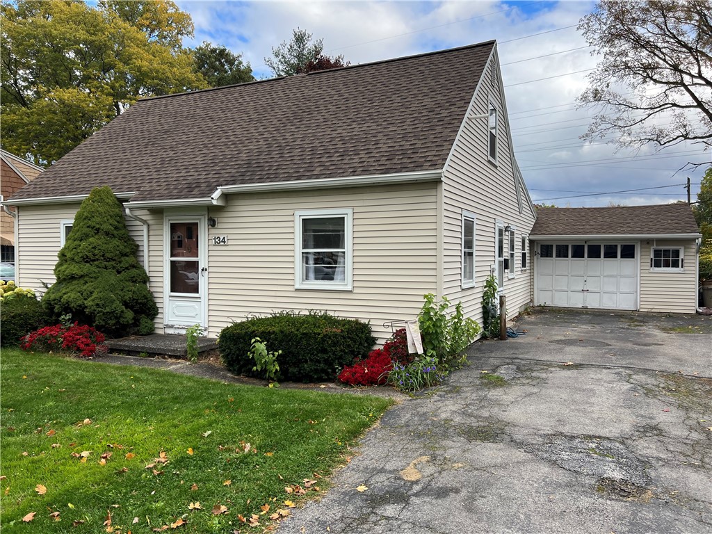 134 Mac Arthur Road Greece, NY 14615 - Photo 1 of 1 Gallery Image 1