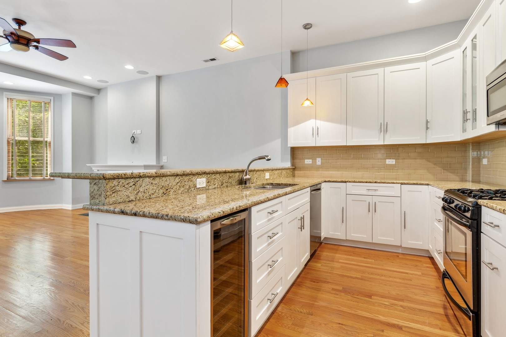 1504 West Ohio Street, Unit 2 Chicago, IL 60642 - Photo 8 of 28