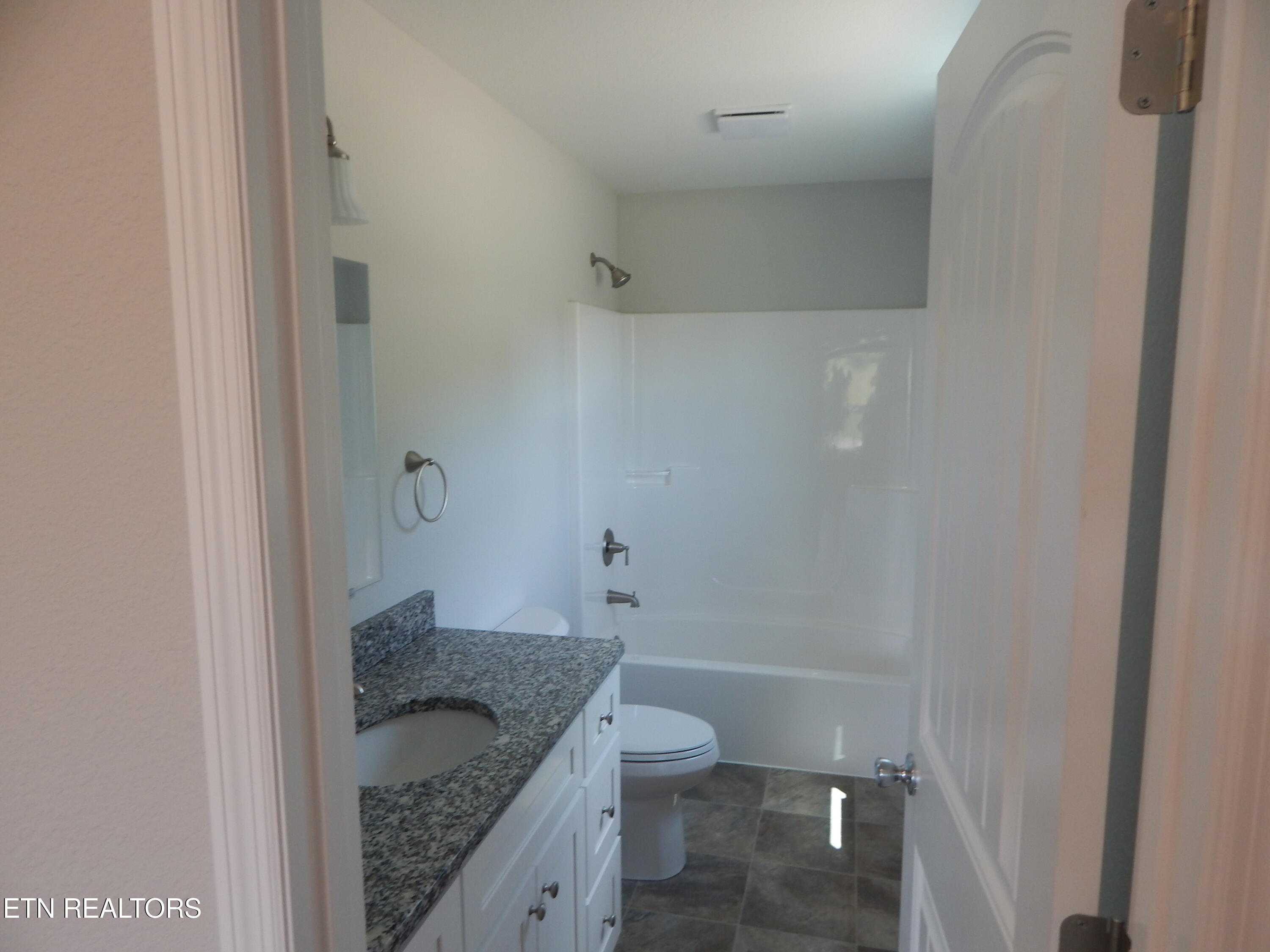 147 County Road 537 Etowah, TN 37331 - Photo 15 of 35 DSCN0429