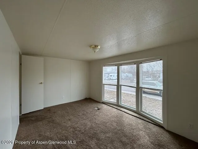 $1,400 | 1105 Aspen Avenue, Craig, CO 81625