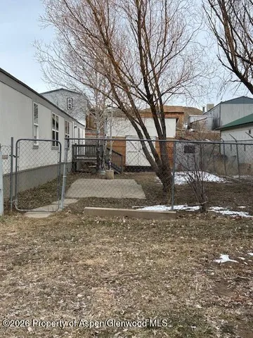 $1,400 | 1105 Aspen Avenue, Craig, CO 81625