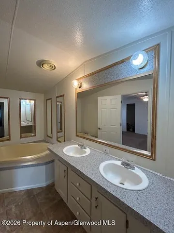 $1,400 | 1105 Aspen Avenue, Craig, CO 81625