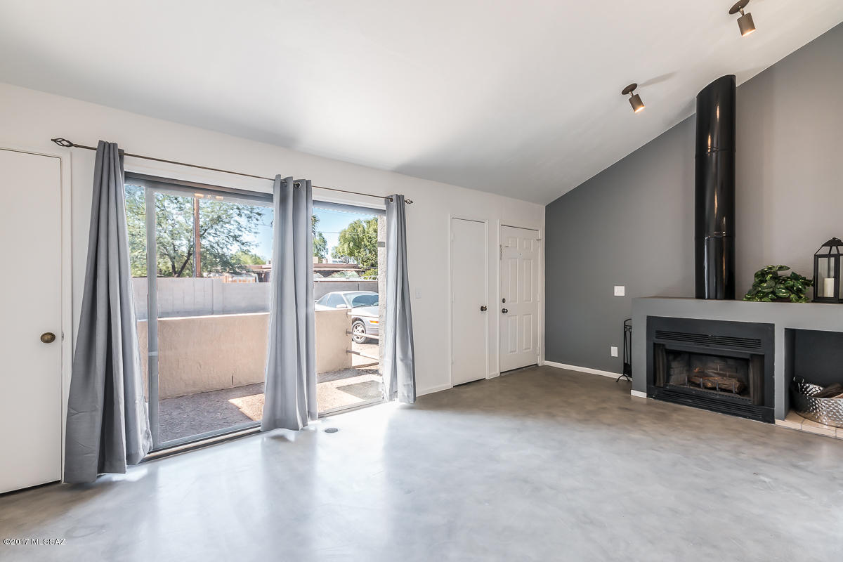 2744 North Country Club Road, Unit 102 Tucson, AZ 85716 - Photo 2 of 23