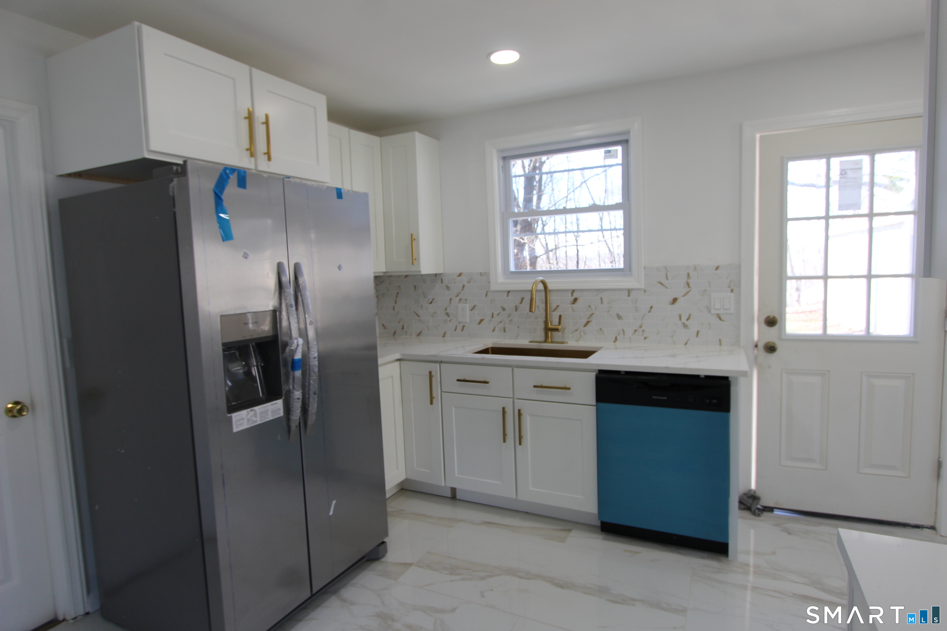52 Glen Haven Road New Haven, CT 06513 - Photo 36 of 38