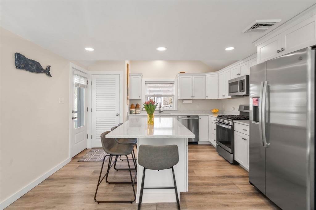 104 Hartford Road Marshfield, MA 02050 - Photo 12 of 37 Gallery Image 12
