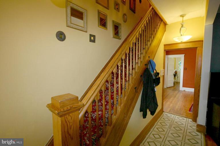 5604 Pilgrim Road Baltimore, MD 21214 - Photo 20 of 20 Staircase