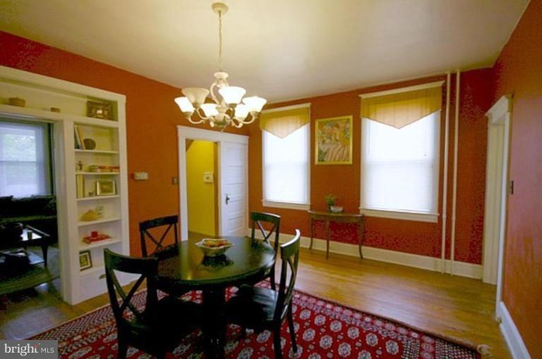 5604 Pilgrim Road Baltimore, MD 21214 - Photo 10 of 20 Dining Room