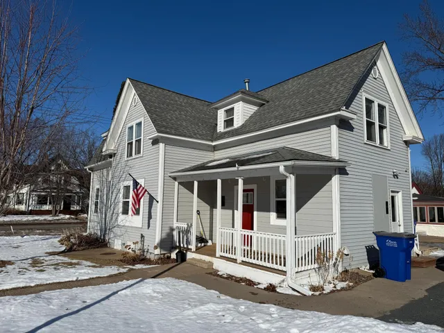 $395,000 | 502 North Cascade Street, Osceola, WI 54020