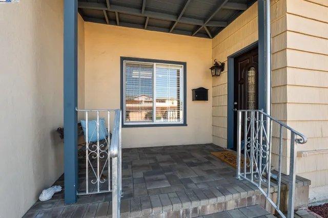 $999,000 | 332 Heather Way, South San Francisco, CA 94080