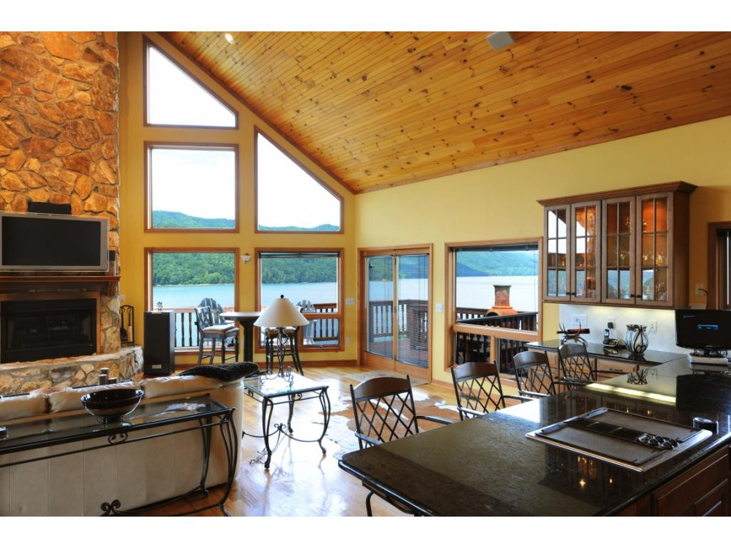 589 Harbor Point Road Butler, TN 37640 - Photo 4 of 22 LOTS OF WINDOWS LAKEMTN VIEWS