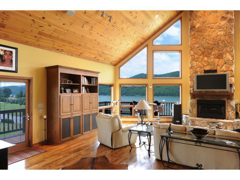 589 Harbor Point Road Butler, TN 37640 - Photo 5 of 22 STONE FIREPLACE TO CEILING