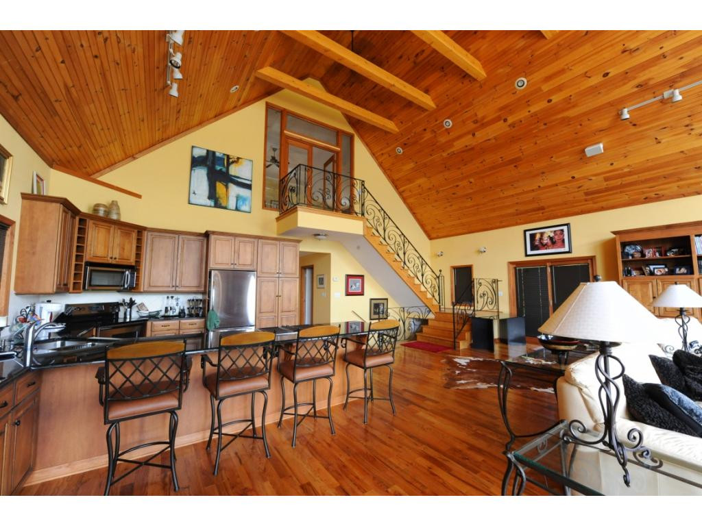 589 Harbor Point Road Butler, TN 37640 - Photo 7 of 22 LARGE KITCHEN GRANITE ISLAND